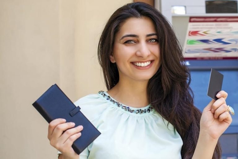 افتتاح حساب در دبی برای ایرانی ها